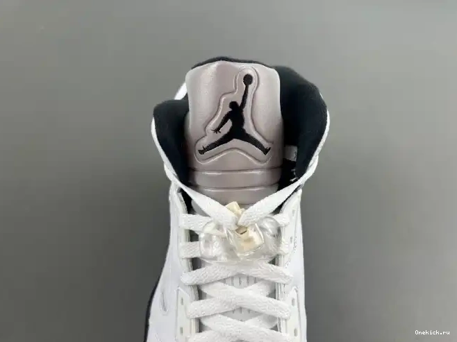 One Kick BLACK' DD0587-110 'WHITE JORDAN RETRO AIR 5 0626